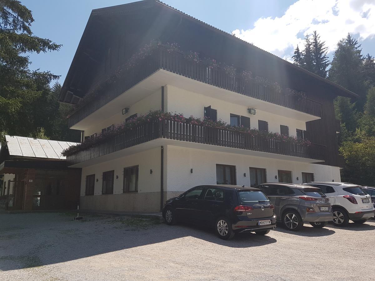 Casa Alpina Dobbiaco Otel Dış mekan fotoğraf